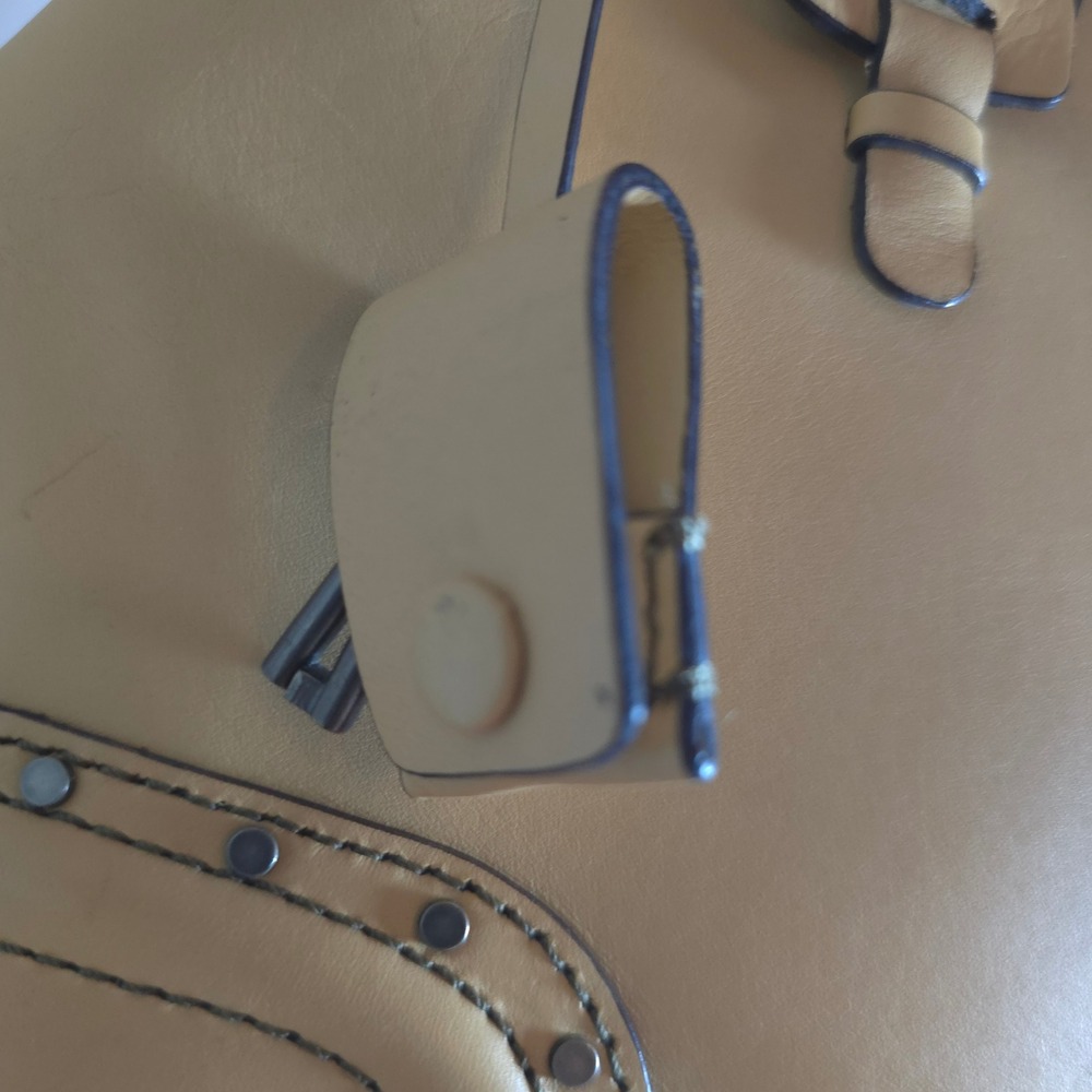 Ellen Tracy Doctor Satchel Camel Leather Structured Top Handle Work Bag Lock Key - Picture 4 of 16